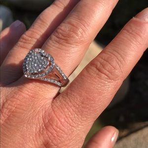 Size 8 White Gold Filled Heart Ring